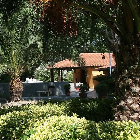 Marina Di Rossano Village Club Buitenkant foto